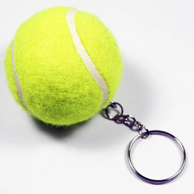 Chaveiro em formato de tênis de bola - Atraente pingente esportivo para homens e mulheres, ideal para presentes em atacado.