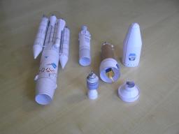 Ariane 4 foguete papel modelo kit, alta qualidade modelo europeu - Image 3