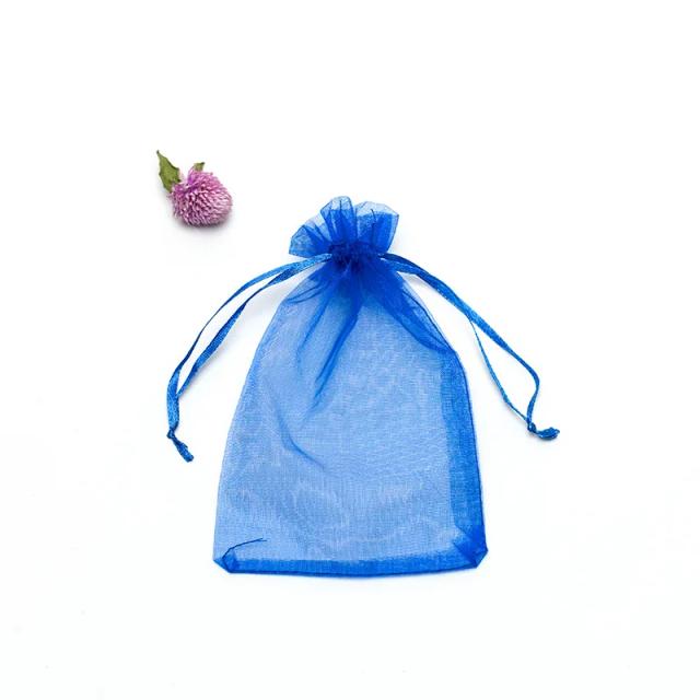 Conjunto com 50 Bolsas de Organza para Presentes e Lembranças em Festas de Casamento