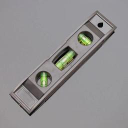 Nivelador de plástico, régua para medir nível de água, cor preta, 150*33*14mm - Image 3