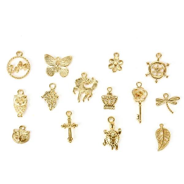 Jóias Artesanais: Conjunto de 50 Pingentes de Charme Banhados a Ouro, Prata e Bronze para Colares e Pulseiras DIY