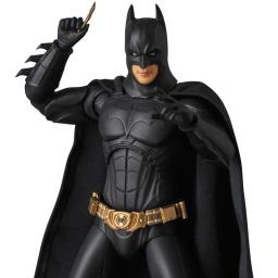 MAFEX 049 Batman BEGINS SUITO A Noite Escura PVC Action Figure Brinquedo Modelo Colecionável 17cm - Image 4