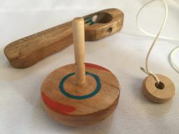 Beyblade giratória de madeira, 2019 14cm, kit de brinquedos giratórios com lançador e cordão rip para crianças - Image 2