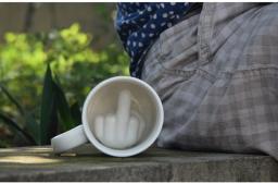 Caneca branca de dedo médio, caneca com design criativo estilo de novidade caneca de mistura de leite e café caneca engraçada de cerâmica capacidade de 300ml copo de água - Image 2