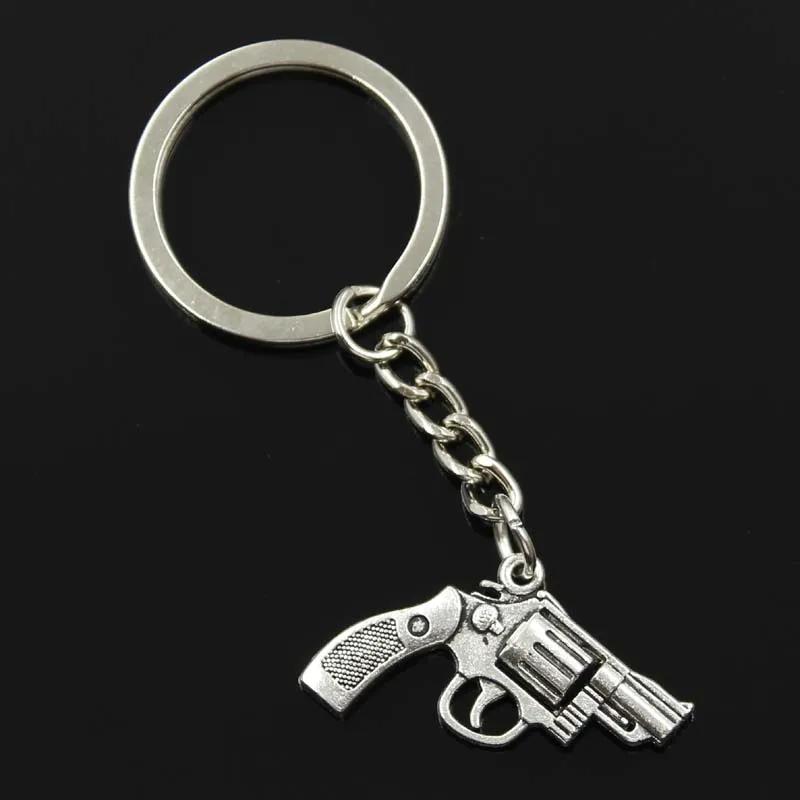 Pistola vintage revólver arma chaveiro para homens, corrente titular de metal, pingente de cor prata, presente DIY, 29x22mm, 30mm, nova moda - Image 1