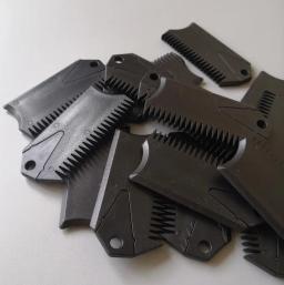 Pente de cera de surf de plástico preto com chave de barbatana de surf pente de cera de surf inteiro - Image 3