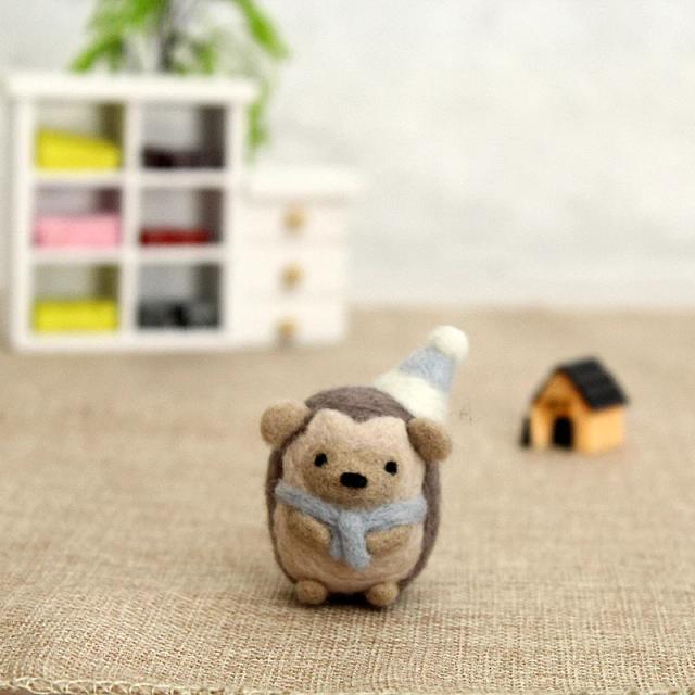 Kit de Feltro para Fazer Boneca Ouriço: Material e Agulha para Crianças Iniciantes