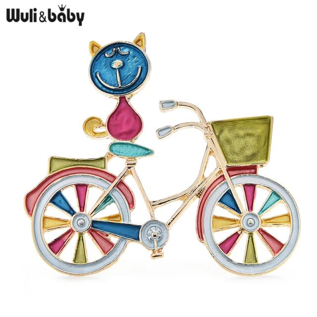 Broche Colorido de Gato Wúli e Bebê em Bicicleta - Emblema Animal Fofo para Acessórios de Ano Novo