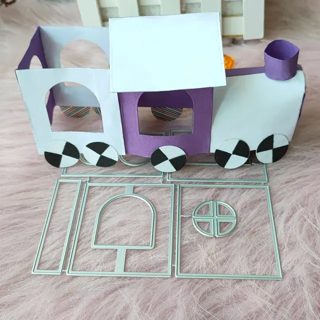 Trem de Metal para Corte: Molde em Relevo para Scrapbook e Cartões Artesanais DIY