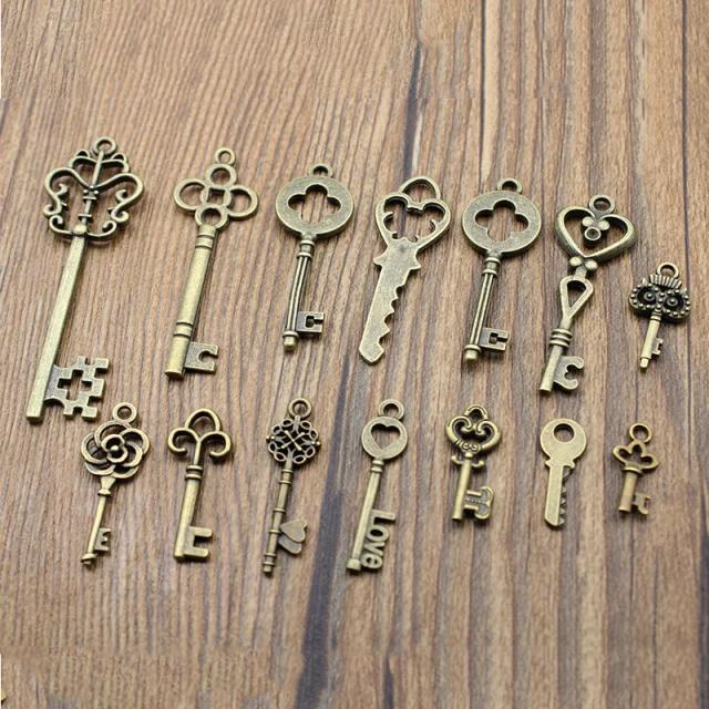 Encantos de Metal Vintage: 26 Pingentes para Jóias e Pulseiras Artesanais DIY
