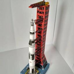 1:300 escala uss saturn v foguete e lançamento almofada diy artesanato papel modelo kit brinquedo artesanal quebra-cabeças - Image 1