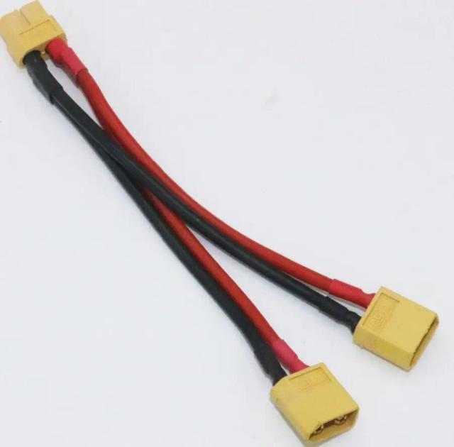 Arnês Duplo de Conector Paralelo XT60 com Extensão em Silicone para Baterias - 1 Unidade