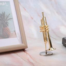 Réplica miniatura trompete com suporte e estojo, modelo de instrumento banhado a ouro, ornamentos musicais - Image 2
