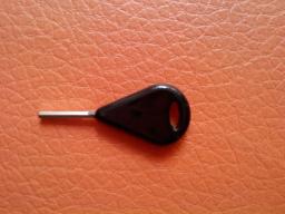 Surf fin chave 50 pcs/lot surf board wakeboard prancha de surf fin hex chave ferramenta de substituição de barbatana - Image 4