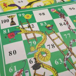 Jogos de tabuleiro portáteis engraçados para crianças, conjunto de jogos de festa com escada de papel de cobra e xadrez voadores, brinquedos para crianças de 25x25 cm - Image 5