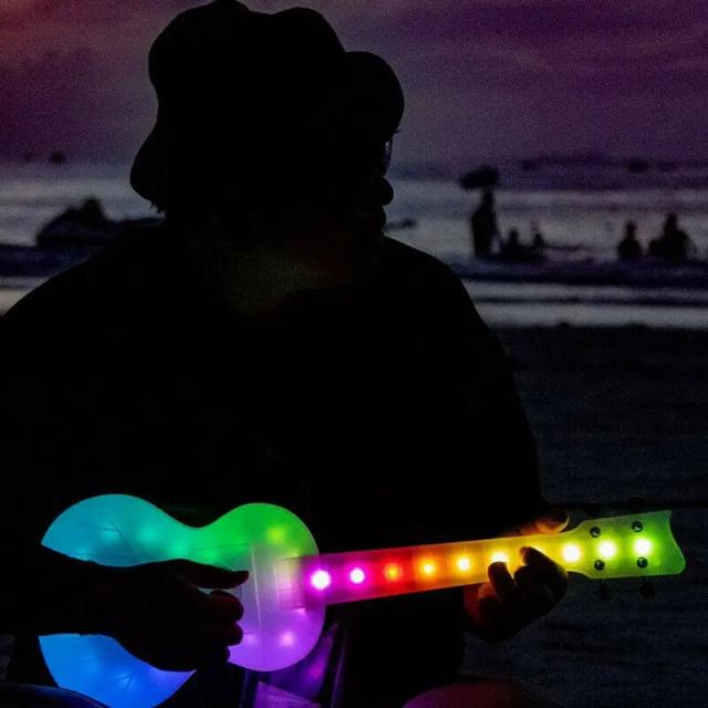 Ukulele Recarregável com LED Colorido: Instrumento Musical Divertido para Crianças e Adultos com 5 Modos de Luz