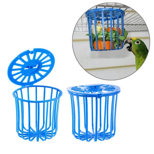 Cesta Multifuncional para Gaiola de Pássaros: Alimentador de Frutas e Vegetais e Brinquedo Pendurado – Pacote com 2 Peças