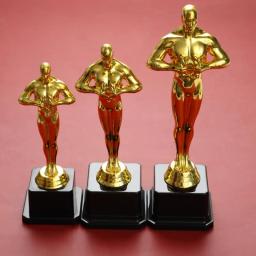 Oscar troféu prêmio plástico dourado réplica equipe esportes competição artesanato lembrança festa celebração presente - Image 1