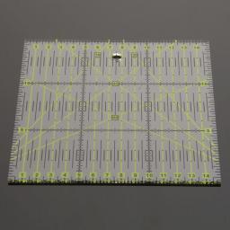 Dophee réguas novas para artesanato, acessórios de ferramentas de costura para jardim doméstico, artesanato e arte com agulha de 15*15cm * 0.3cm, régua de retalhos - Image 1