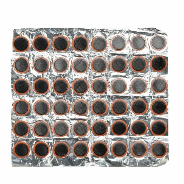 Kit de 48 Peças para Reparo de Pneus de Bicicleta - Remendos Redondos de Borracha com Diâmetro de 2,5 cm para Reparação de Furo e Ferramentas de Ciclismo