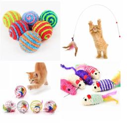 Vareta de brinquedo com penas para gatos, brinquedo artificial e interativo de plástico com pequeno rato com guizo para provocar gatos, 1 peça - Image 3