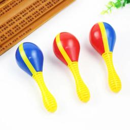 Maracas plásticas coloridas para crianças, instrumento musical, chocalho, brinquedos da criança, presente do bebê, festa, 2pcs - Image 1