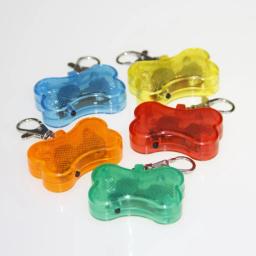 Suprimentos para animais de estimação led iluminar-se forma de osso do cão id tag colar de segurança do animal de estimação pingente para caminhar ao ar livre para o produto do animal de estimação cão acessório ferramenta - Image 1