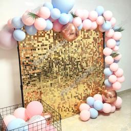 Decoração de parede com lantejoulas brilhantes e douradas - Image 2