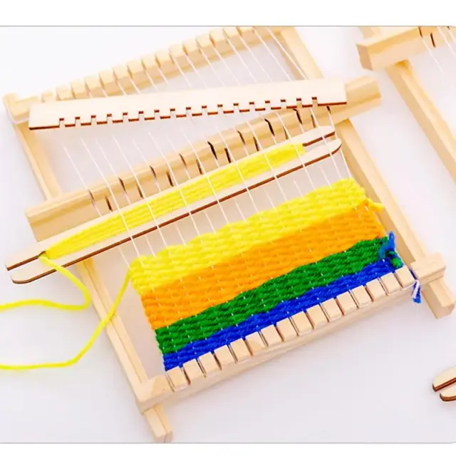 Tear de madeira para crianças: máquina de tricô artesanal com acessórios para diversão DIY