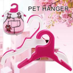 10 pçs roupas cabide plástico cachorro cachorro gato roupas cabide organizador de armazenamento para animais de estimação suprimentos acessórios para cães - Image 1