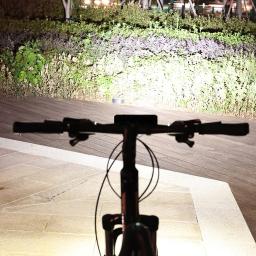 Luz de bicicleta para ciclismo segurança lanterna, telefone móvel poder de emergência, alumínio habitação, farol, 900, 1200, 1400, 2600LM - Image 3