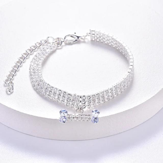 Coleira luxuosa ajustável para cães e gatos com pingente de osso em zircônia e diamante, feita em metal cobre