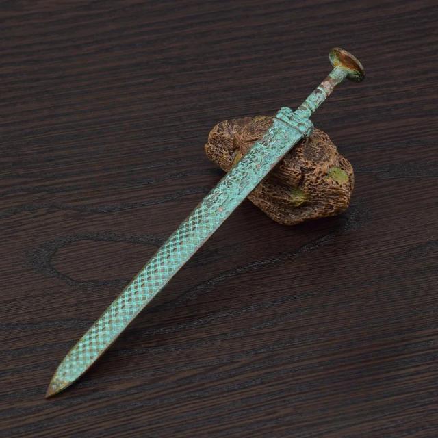 Coleção Yue Rei Gujian: Espada de Liga de Zinco com 22cm para Decoração e Brinquedo Colecionável