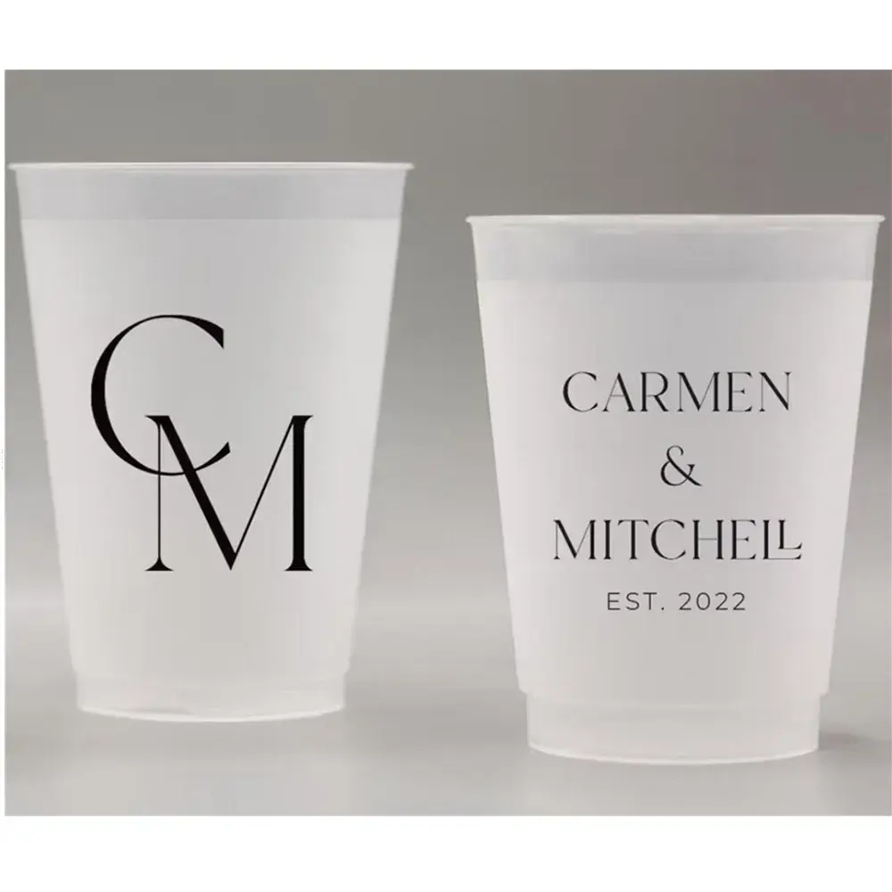 Copos flexíveis inquebráveis foscos personalizados, copos personalizados para lembrancinhas de casamento, lembranças de casamento, casamento minimalista, casamento moderno - Image 1