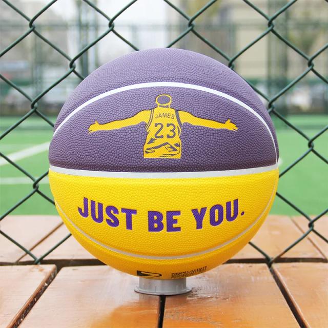 Bola de Basquete Sanhuan Tamanho 7 em Borracha de Alta Qualidade para Treinamento em Ambiente Interno ou Externo