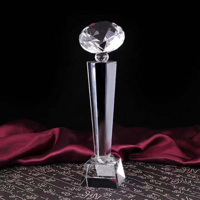 Troféu Personalizado em Cristal e Acrílico: Diamante em Branco para Presentes Corporativos