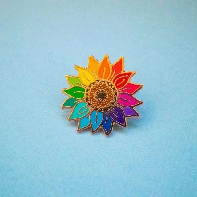 Broche de Flor de Lupin: Elegante Emblema de Metal Esmaltado para Acessórios de Joias