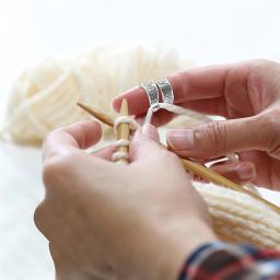 Laço de tricô ajustável anel aberto webbing jóias crochê lã tricô dedo usar dedal fio guia ferramentas acessório de costura - Image 6