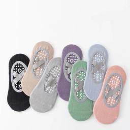 1/ 3 par profissional feminino yoga meia silicone antiderrapante ballet pilates meias femininas sem costas respirável bandagem yoga esporte meias - Image 3