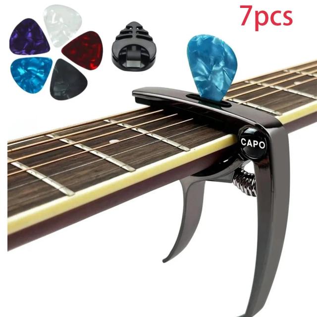 Capo 3 em 1 para Guitarra Acústica e Elétrica com Suporte para Palhetas, Extrator de Pinos e 5 Palhetas Inclusas - Ideal para Ukulele e Guitarra