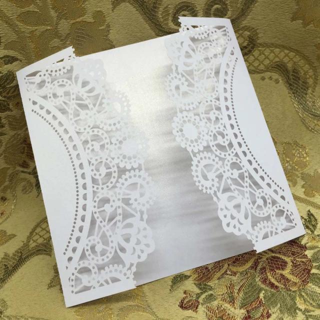 Conjunto de 50 Cartões de Convite de Casamento em Branco com Corte a Laser em Padrão Floral para Celebrações e Aniversários
