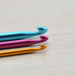 Multicolor Mini Alumínio Keychain, Crochet Ganchos, DIY Artesanato Ferramentas, Agulhas de Tricô, Alumina Colorida, 3Pcs por Conjunto - Image 4