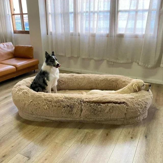 Cama Removível Antiderrapante com Almofada de Canil Lavável em Pelúcia e Enchimento de Espuma 3D para Cães Gigantes
