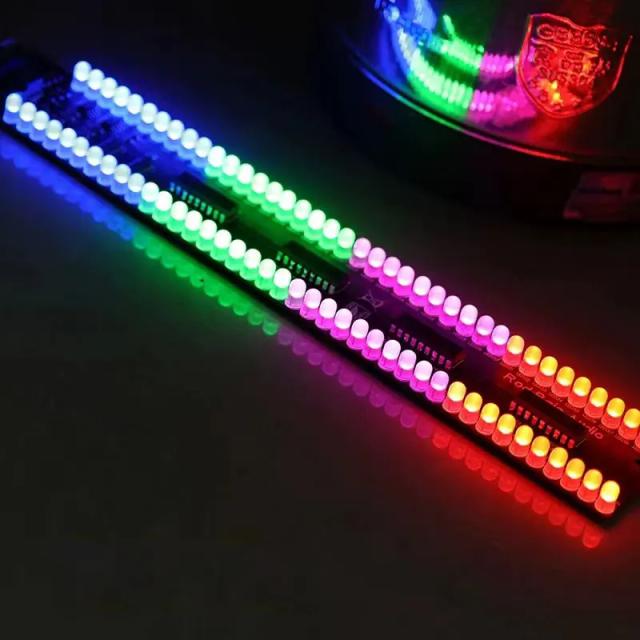 Display de Áudio LED Controlado por Voz para Carro com Luz Ambiente e Espectro Musical em Ritmo Dinâmico