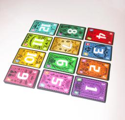 Trio, Jogo Familiar, Jogo de Cartas, na Lista de Recomendação 2024 Jogo do Ano, 3-6 Jogadores, de 8+ Anos, 15 Minutos - Image 4