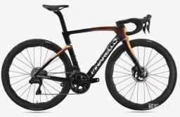 Estrutura Pinarello Dogma F de 2025. Novo quadro de fibra de carbono Pinarello DOGMA DisK F. Quadro aerodinâmico para bicicletas de estrada. - Image 4