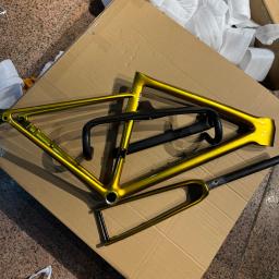 Quadro de bicicleta de estrada de fibra de carbono T1000 de grau de competição ultraleve Sl8 através do eixo 700C freios a disco - Image 6