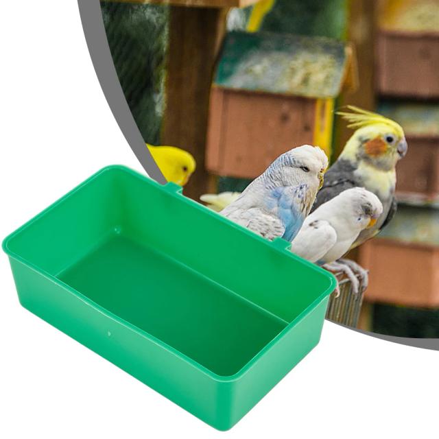 Alimentador de Plástico Pendurado para Aves com Banheira de Água e Tigela para Papagaios, Periquitos e Pombos