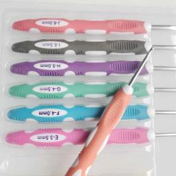 Ergonômico Crochet Hook Set, Agulha de tricô, Acessórios de costura, DIY Hand-made Tool, Sweater Needle, 9pcs por conjunto - Image 1
