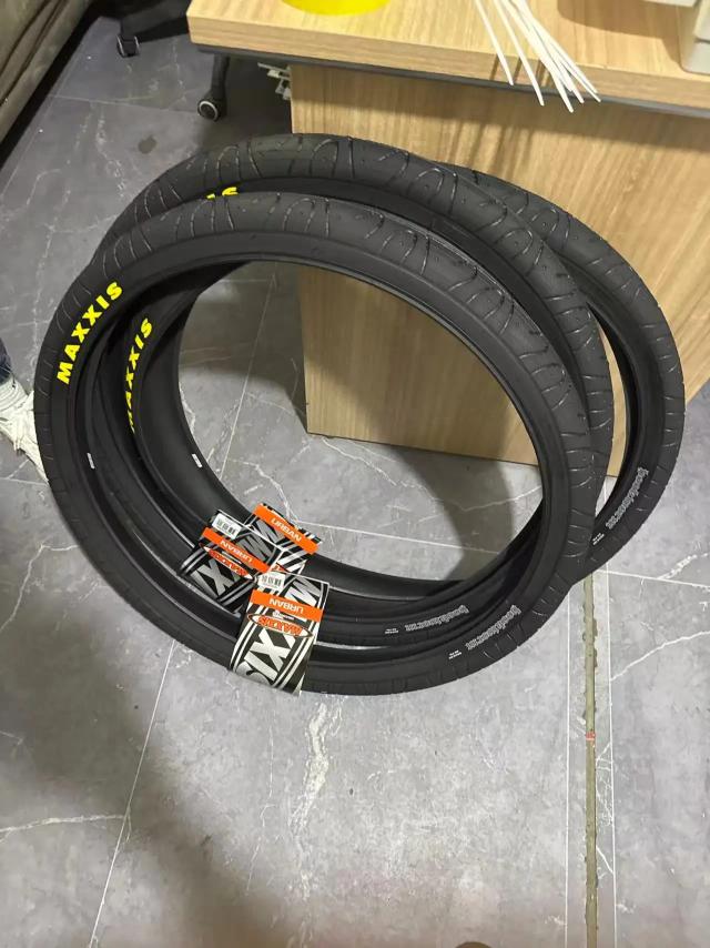 Maxxis Hookworm Pneu MTB 26/27.5/29" 1.95-2.5" Tração Máxima